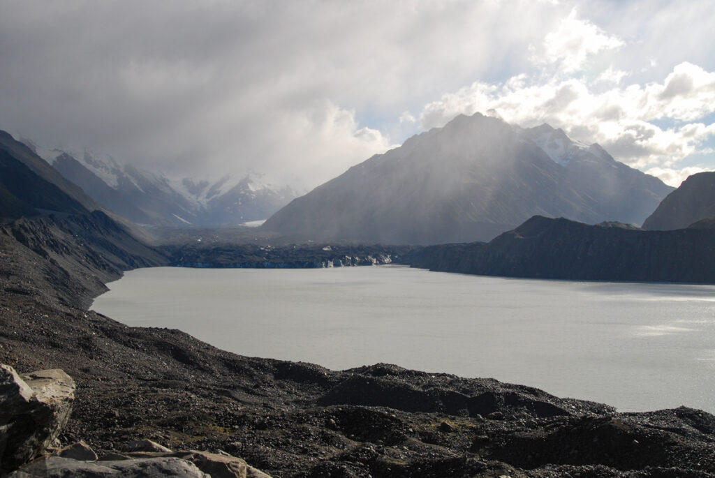 A Stroll in Tasman Valley; Witness the Astonishing Retreat of Tasman Glacier Tasman Lake in 2014