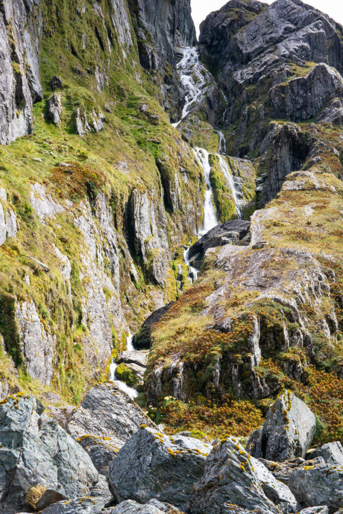 Valley of the Trolls / Lake Wilson, the Best Hidden Destination via Routeburn Track Valley of the Trolls