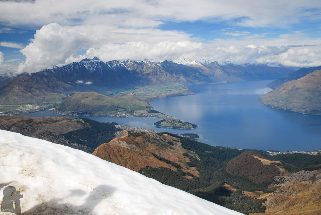 Ben Lomond; the Most Rewarding Climb to View Queenstown and Lake Wakatipu Lake Wakatipu, view from Ben Lomond