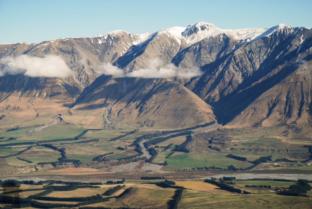 Big Ben, Big Ben Range, Overlook the Spectacular Rolling Hills of Canterbury Mount Hutt Range