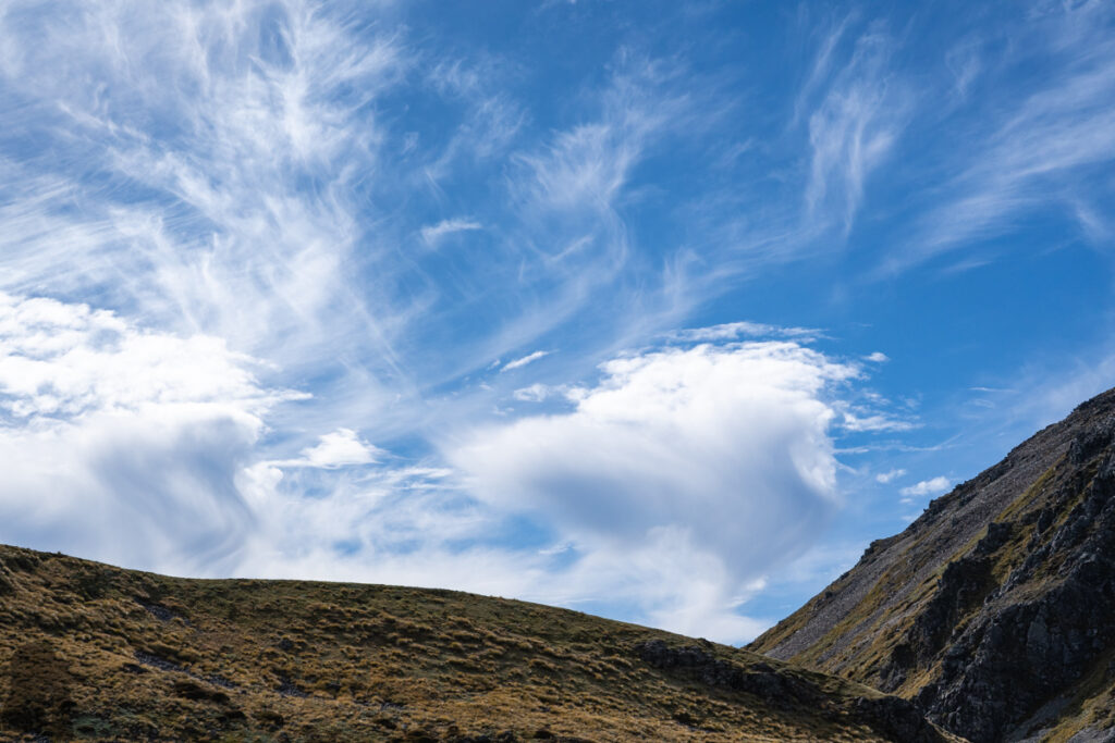 Camping in the Head of Deer Valley, via Lewis Tops Track Beautiful cloud on a beautiful day