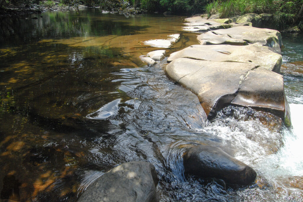 Lingering by the Shinning Green Water of Hubaotan (虎豹潭), Shuangxi Hubaotan (Hubao Pond 虎豹潭)