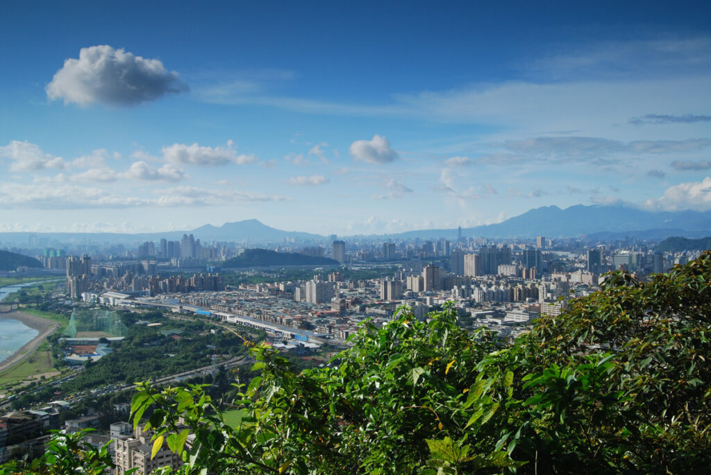 Lion Cub (Xiao-Shitoushan 小獅頭山) Hiking Trail, Xindian; an Quick Access to the Cityscape of Taipei Taipei, view from Lion Cub hiking trail, Shitoushan (Xiaoshitoushan), Xindian