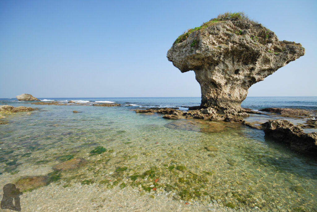 Xiao-Liuqiu (小琉球), a Busy and Lovely Tropical Island Vase Rock (花瓶岩) Liuqiu Island