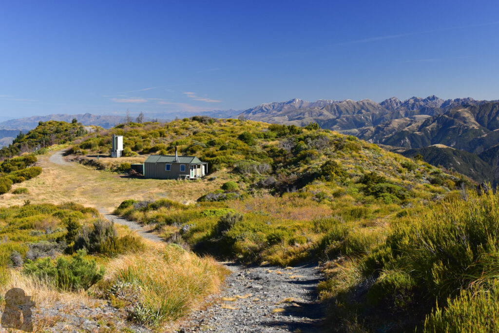 Mt. Fyffe, the Peak with the Bird's Eye View across Kaikōura Peninsula Mt. Fyffe Hut