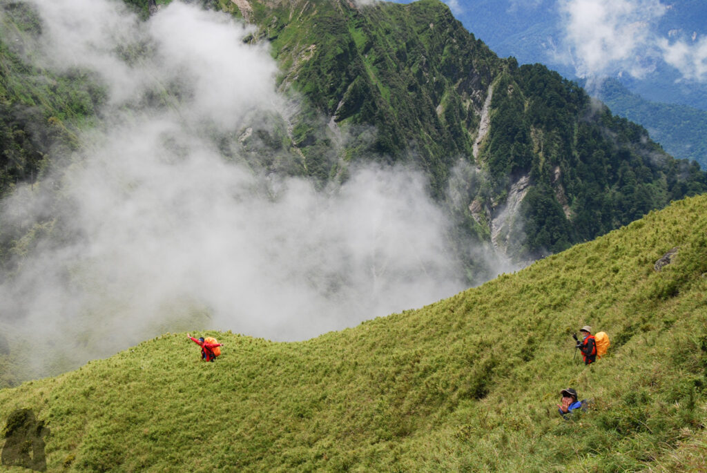 Nenggao-Andongjun Trail (能高安東軍); Hiking on the Dreamy Alpine Grassland Nenggao Andongjun