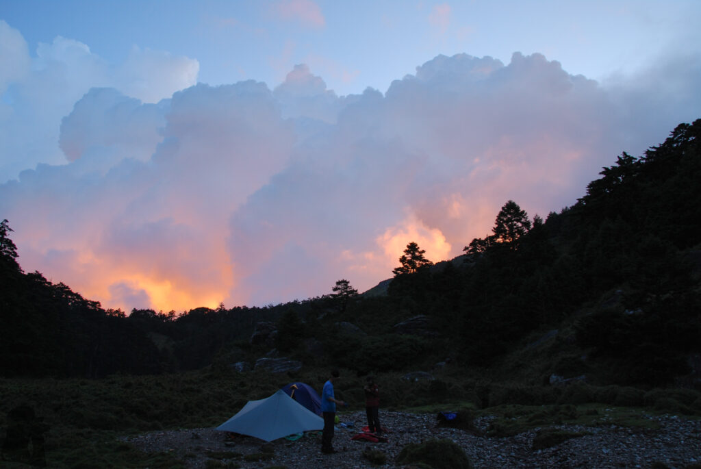 Nenggao-Andongjun Trail (能高安東軍); Hiking on the Dreamy Alpine Grassland Mudan Pond