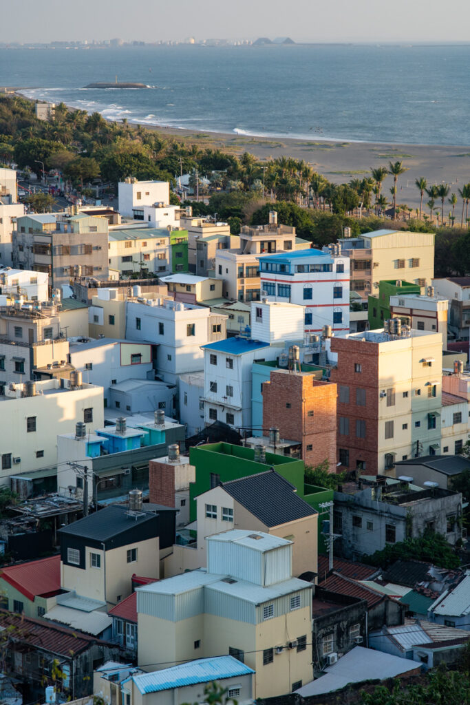 The houses below Mount Cihou (旗后山)