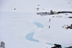 Visitors of Lake Alta