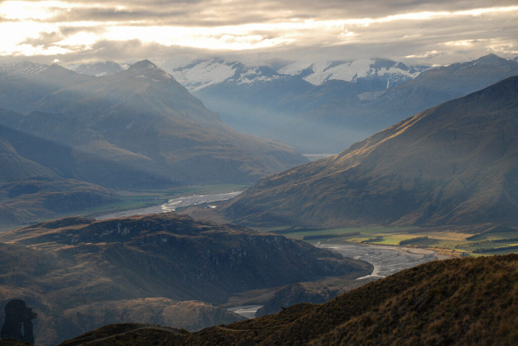 Roys Peak, the Summit with Amazing Scenery over Wānaka that No One Will Forget Angled sunrays into the valley