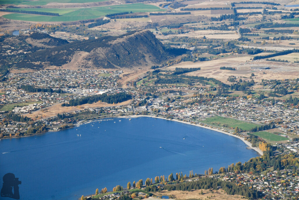 Roys Peak, the Summit with Amazing Scenery over Wānaka that No One Will Forget Mt. Iron and Wānaka