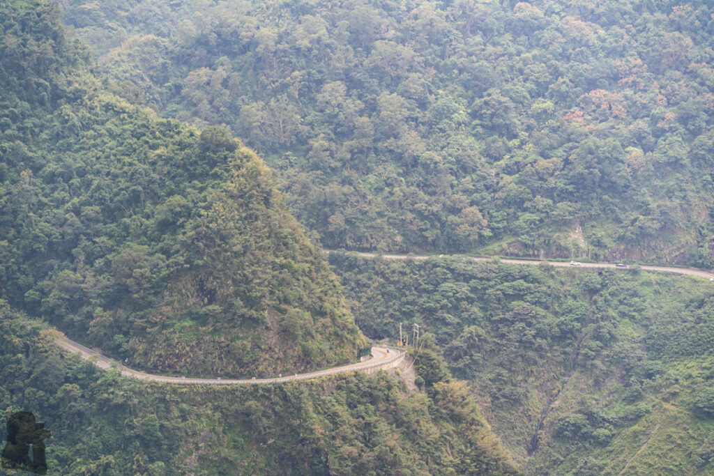 Shenshan (神山) and Wutai (霧台), the Communities in the Mountainous Southern Taiwan The turn of highway