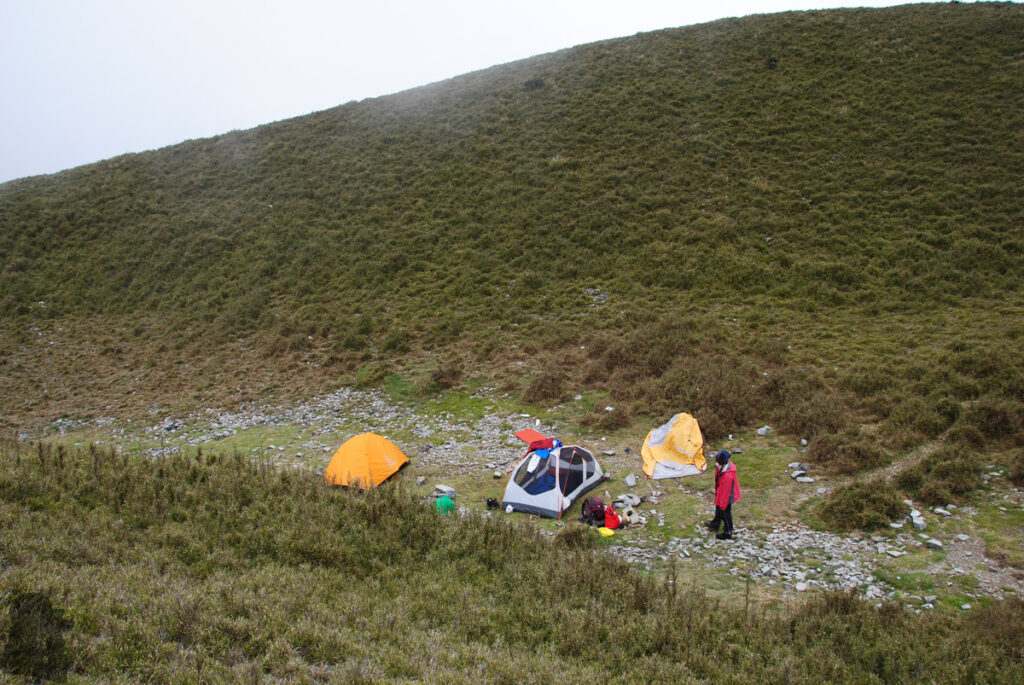 Xuejian Trail (雪劍縱走), Walking on a Prominent Ridge of Snow Mountain Youpolan campsite